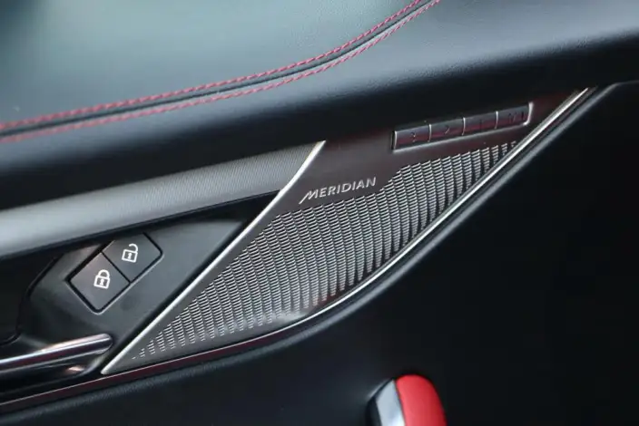 Jaguar F-PACE 2021 Model 340PS R-Dynamic SE – фото 8
