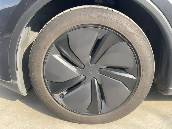 Model Y 2025 Model Rear-wheel drive version – фото 8