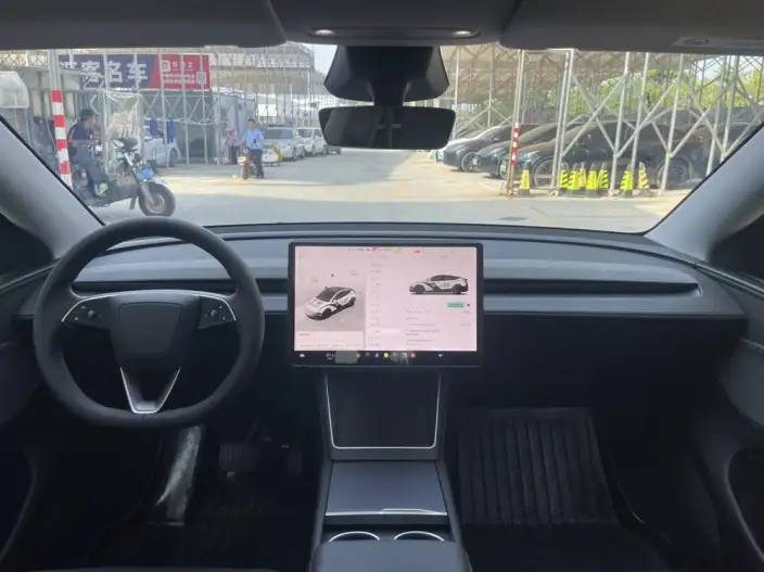 Model Y 2025 Model Rear-wheel drive version – фото 10