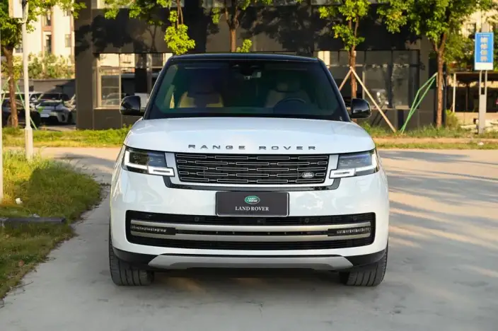 Range Rover 2026 Model 3.0 L6 400PS SE Long axis Edition