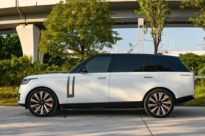 Range Rover 2026 Model 3.0 L6 400PS SE Long axis Edition