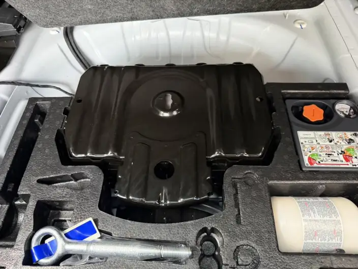 Volvo XC40 2023 Model B3 Smart Range Deluxe Edition – фото 5