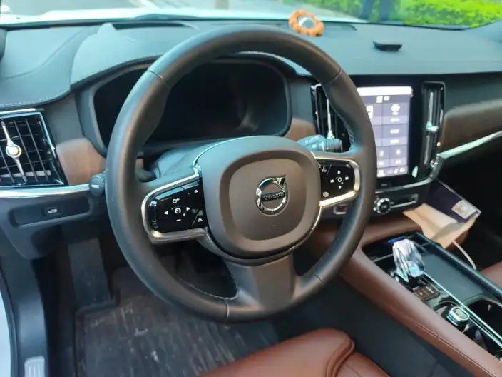 Volvo V90 2024 Model Cross Country B5 AWD Zhizun Edition – фото 7