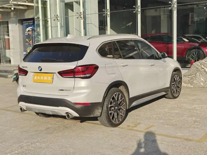 BMW X1 2021 Model xDrive25Li Exclusive Model – фото 6