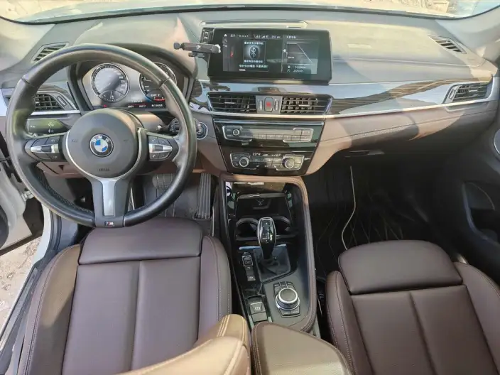 BMW X1 2021 Model xDrive25Li Exclusive Model – фото 9