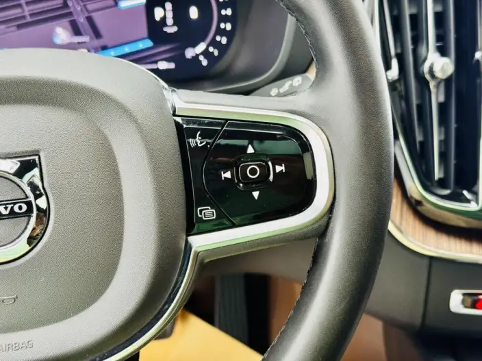 Volvo XC60 2023 Model B5 4WD Smart Range Deluxe Edition – фото 7
