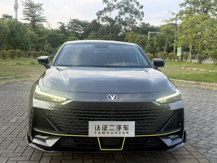 Changan UNI-V 2023 Model 1.5T Sports Edition – фото 2
