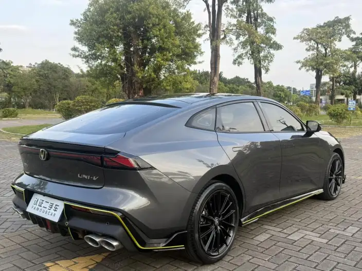 Changan UNI-V 2023 Model 1.5T Sports Edition – фото 7