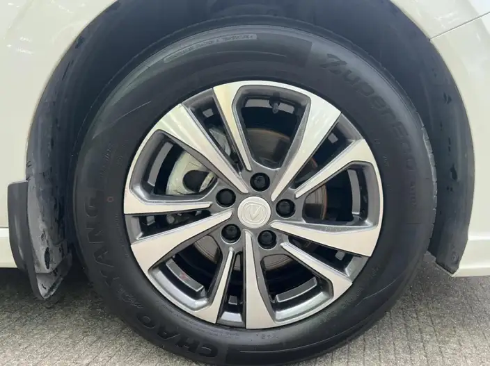 Changan Eado 2022 Model PLUS Blue whale NE 1.4T GDI DCT Noble Model – фото 7
