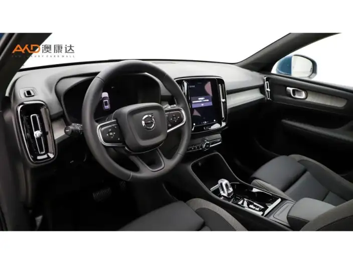 Volvo XC40 2024 Model B3 Smart Range Deluxe Edition – фото 6