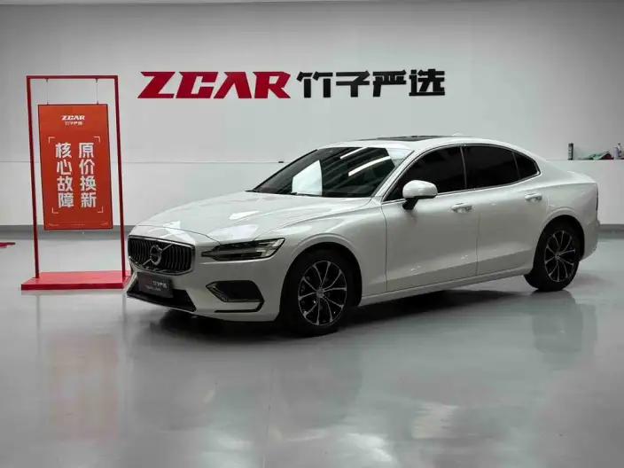 Volvo S60 2021 Model T4 Smart Range Deluxe Edition
