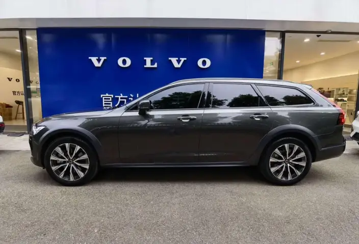 Volvo V90 2021 Model Cross Country B5 AWD Zhiyuan Edition