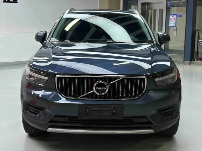 Volvo XC40 2021 Model T4 4WD Zhixing Fashion Edition