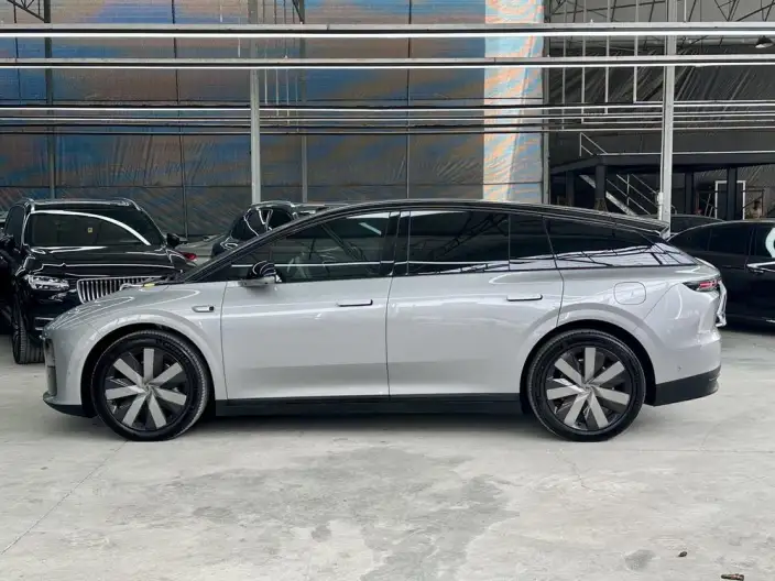 Li Auto i6 2025 Model 2WD Standard Edition – фото 6