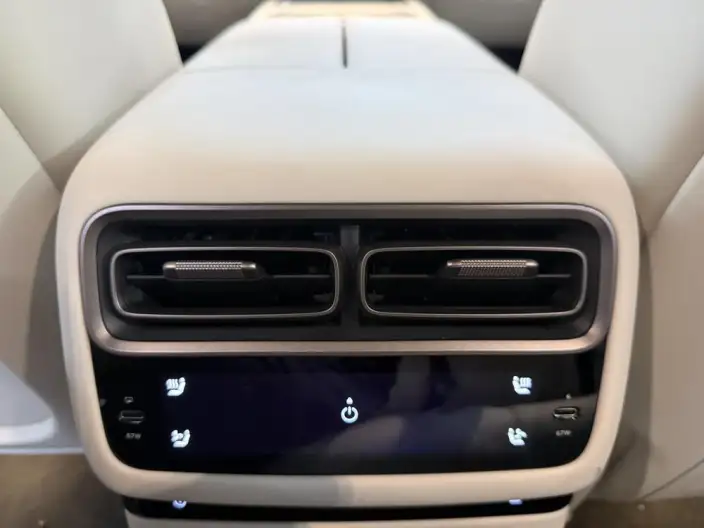 Li Auto i6 2025 Model 4WD Standard Edition – фото 9