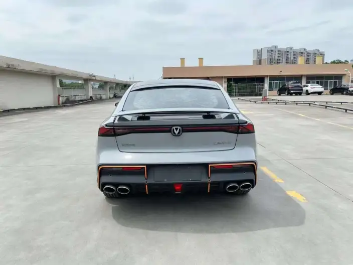 Changan UNI-V 2022 Model 1.5T Sports Edition – фото 5