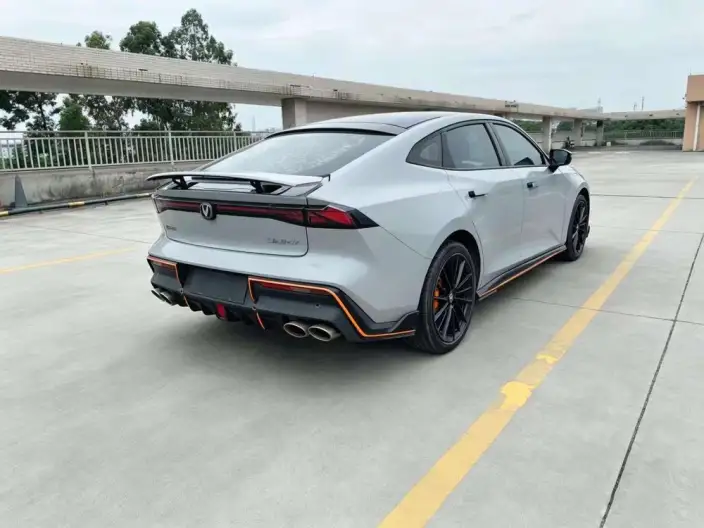 Changan UNI-V 2022 Model 1.5T Sports Edition – фото 6