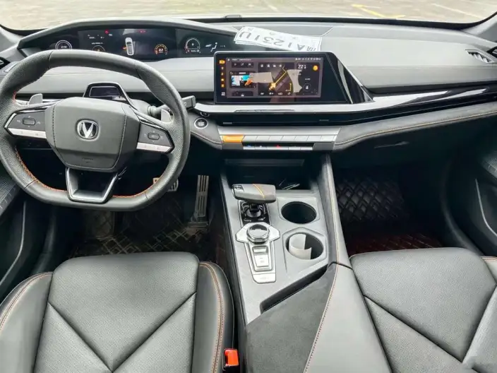 Changan UNI-V 2022 Model 1.5T Sports Edition – фото 7