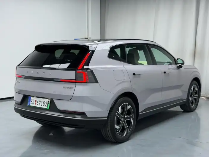 Volvo XC70 2026 Model 2WD Long Battery Life Pro – фото 6