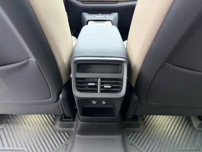 Volvo XC70 2026 Model 2WD Long Battery Life Pro – фото 7