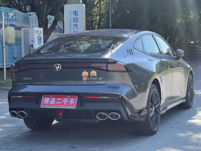 Changan UNI-V 2023 Model 1.5T Sports Edition – фото 6