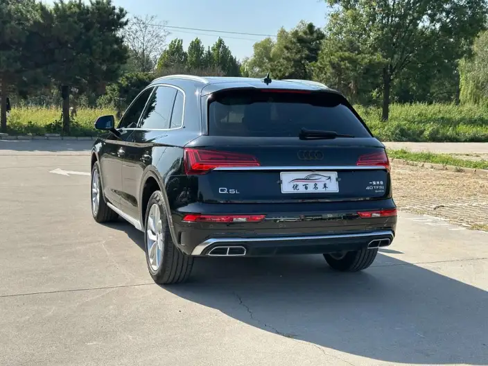 Audi Q5L 2022 Model Facelift 40T Luxury Dynamic Model – фото 5