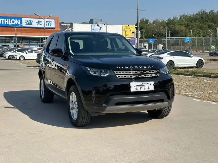 Land Rover Discovery 2020 Model 3.0 V6 SE