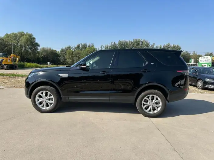 Land Rover Discovery 2020 Model 3.0 V6 SE