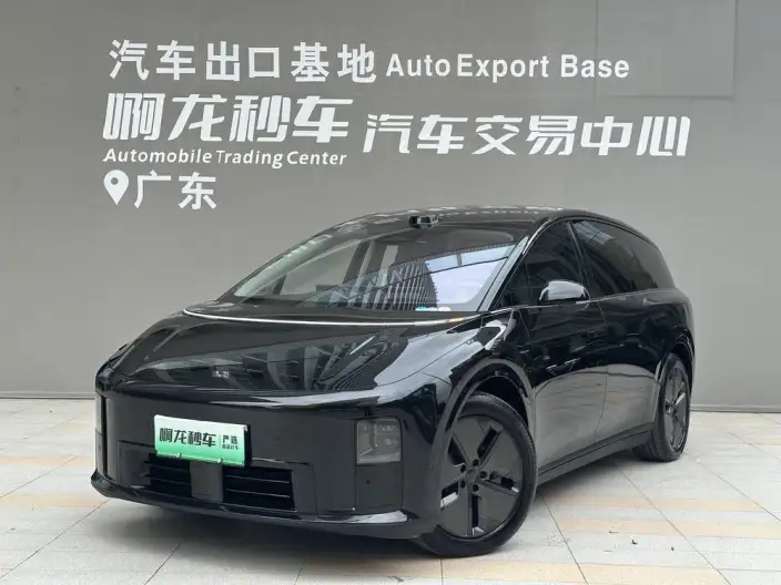 Li Auto i8 2025 Model Standard Edition