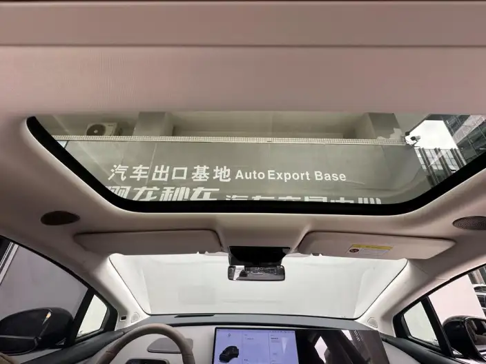 Li Auto i8 2025 Model Standard Edition – фото 7