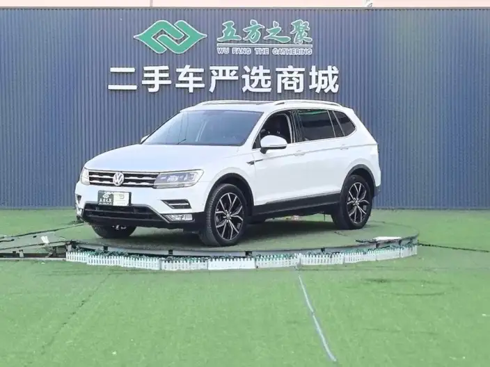 Volkswagen Tiguan L 2020 Model 330TSI Automatic 2WD Smart Dynamic Deluxe Edition China VI