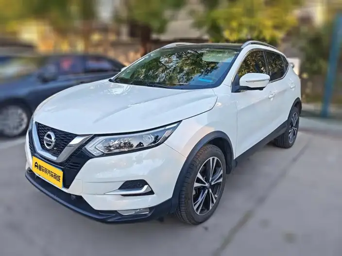 Nissan Qashqai 2022 Model 2.0L XV Prem. Deluxe Edition