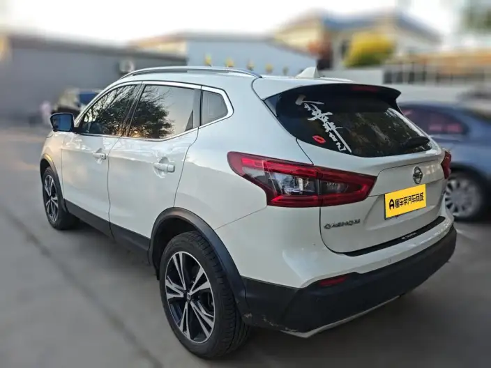 Nissan Qashqai 2022 Model 2.0L XV Prem. Deluxe Edition