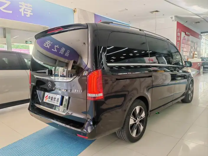Mercedes-Benz V-Class 2022 Model V 260 Premium Edition – фото 4