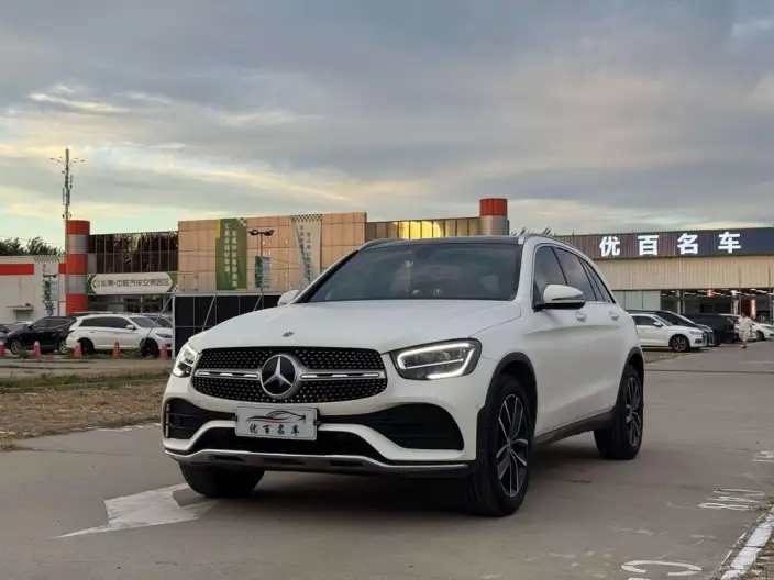 Mercedes-Benz GLC 2022 Model GLC 260 L 4MATIC Luxury Model – фото 1