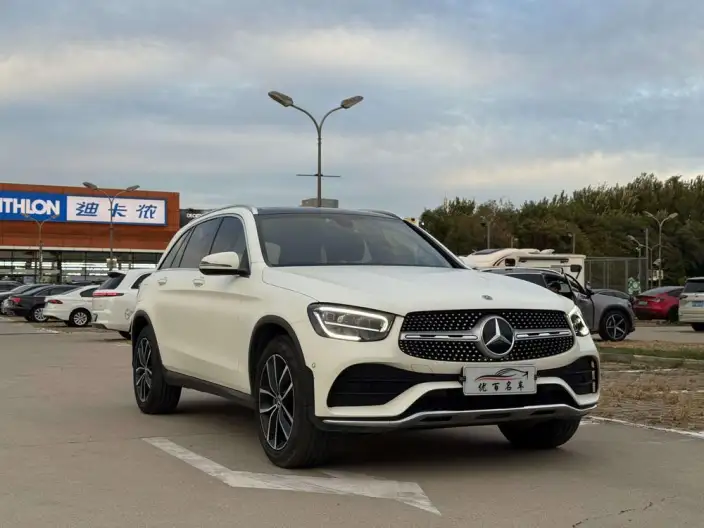 Mercedes-Benz GLC 2022 Model GLC 260 L 4MATIC Luxury Model – фото 3