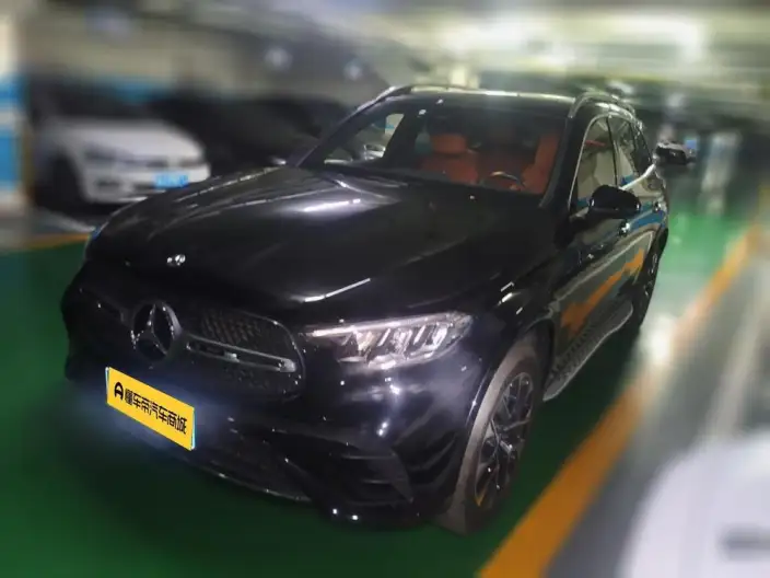 Mercedes-Benz GLC 2024 Model GLC 260 L 4MATIC Luxury Model 5 seat – фото 1