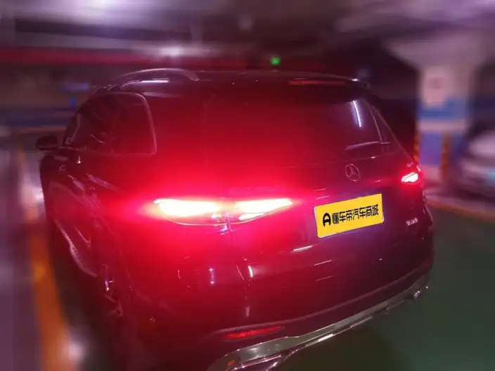 Mercedes-Benz GLC 2024 Model GLC 260 L 4MATIC Luxury Model 5 seat – фото 4