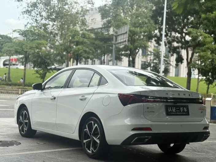 Roewe i5 2023 Model 1.5L CVT Zunrong Edition – фото 4