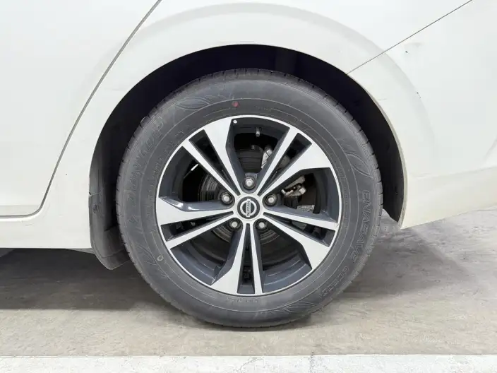 Nissan Sylphy 2021 Model 1.6L XL CVT Yuexiang Edition – фото 9