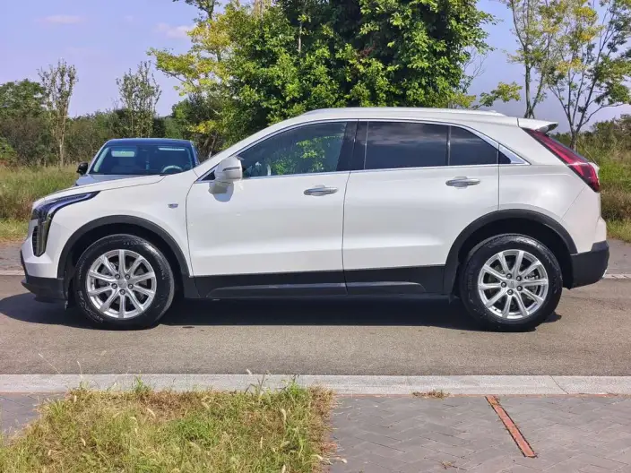 Cadillac XT4 2022 Model 28T 2WD Fashion Model