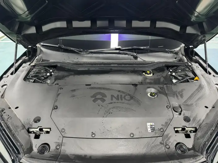 NIO ET5 2024 Model 75kWh – фото 10