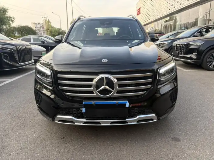 Mercedes-Benz GLB 2025 Model GLB 220 Fashion Model