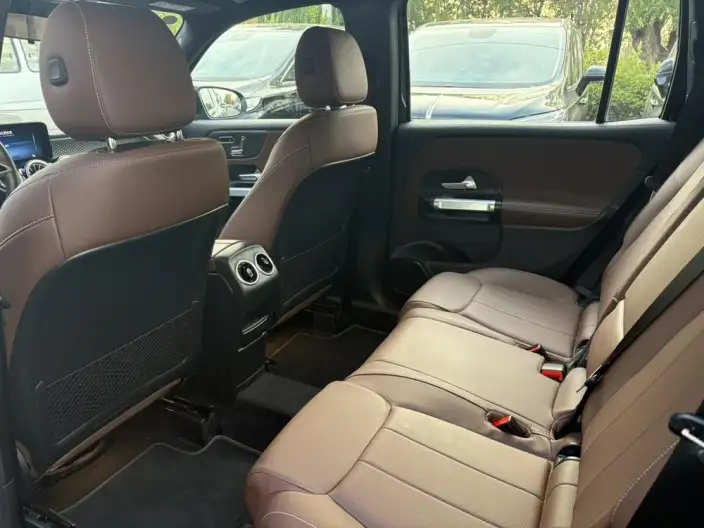 Mercedes-Benz GLB 2025 Model GLB 220 Fashion Model – фото 10