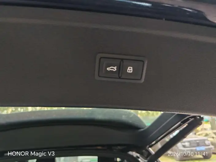 Audi Q5L 2024 Model 40TFSI Luxury Dynamic Model – фото 10
