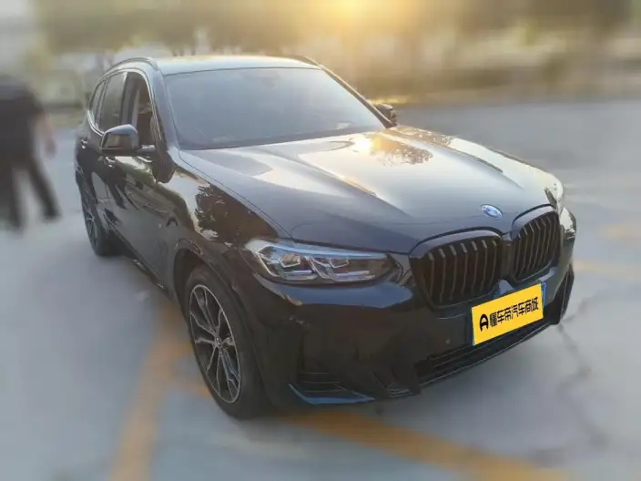BMW X3 2023 Model xDrive30i Leading Model M Night Set – фото 3