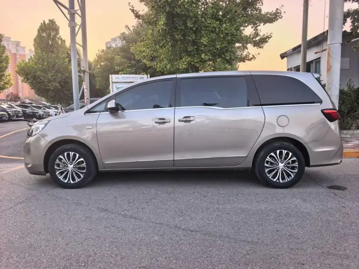 Buick GL8 2022 Model Business class 652T Smart Luxury Model