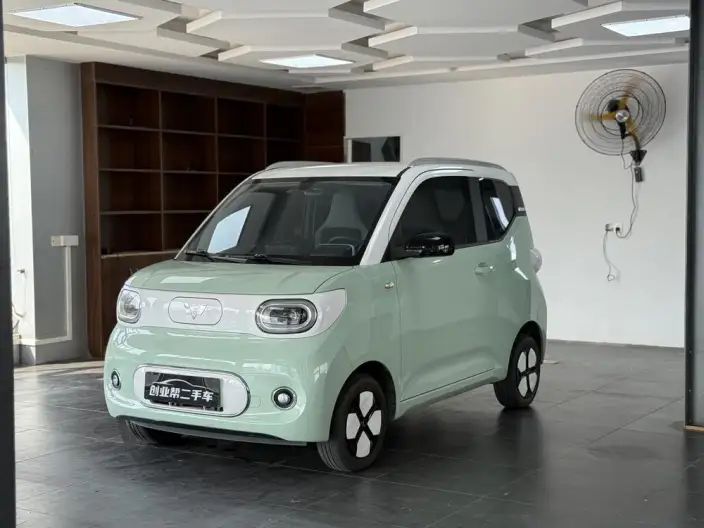 Wuling Hongguang MINIEV 2024 Model 215km Advanced version Lithium Iron Phosphate