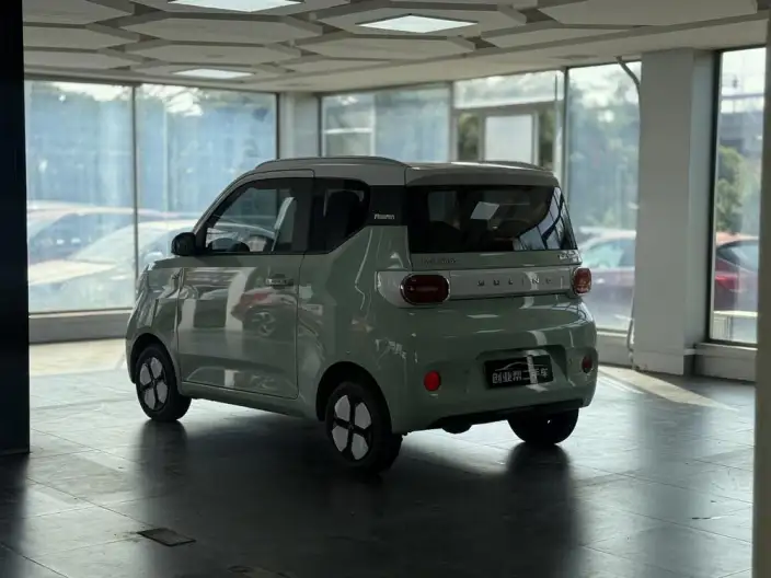 Wuling Hongguang MINIEV 2024 Model 215km Advanced version Lithium Iron Phosphate