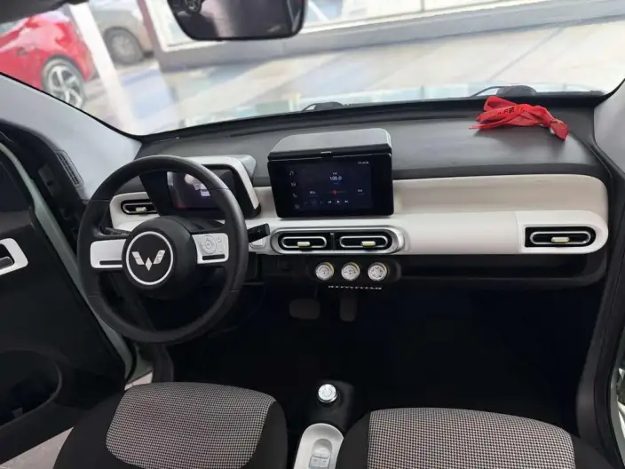Wuling Hongguang MINIEV 2024 Model 215km Advanced version Lithium Iron Phosphate – фото 7